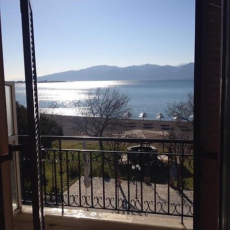 Regina Hotel Nafpaktos Exterior foto