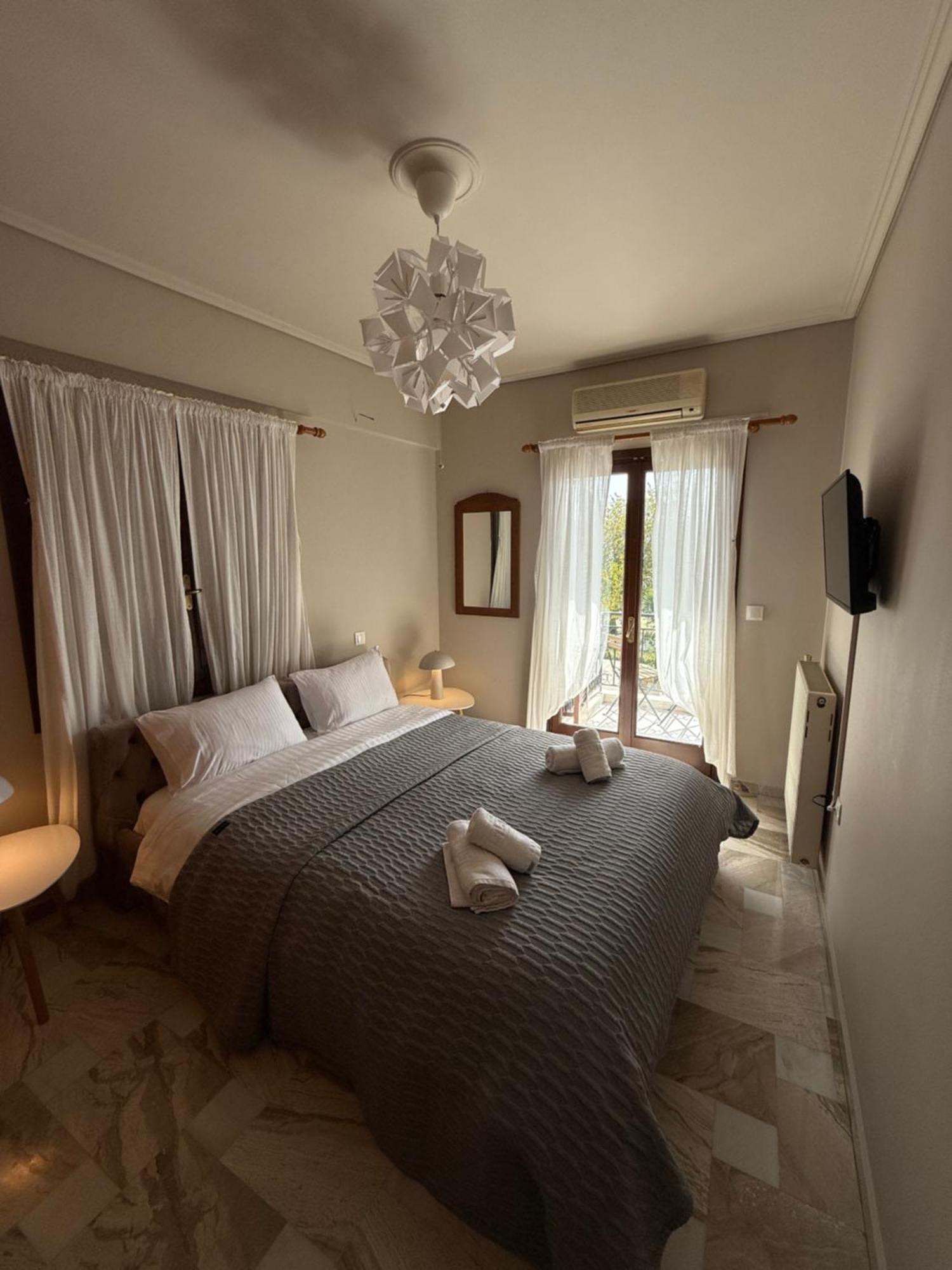 Regina Hotel Nafpaktos Exterior foto