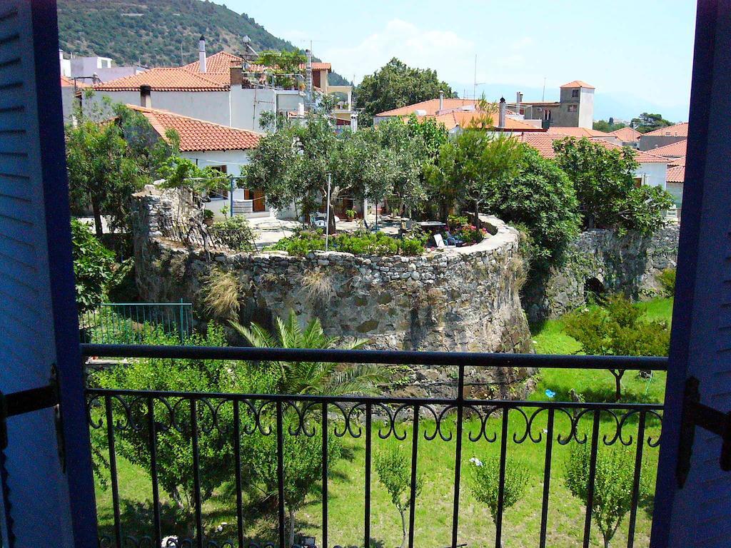 Regina Hotel Nafpaktos Habitación foto