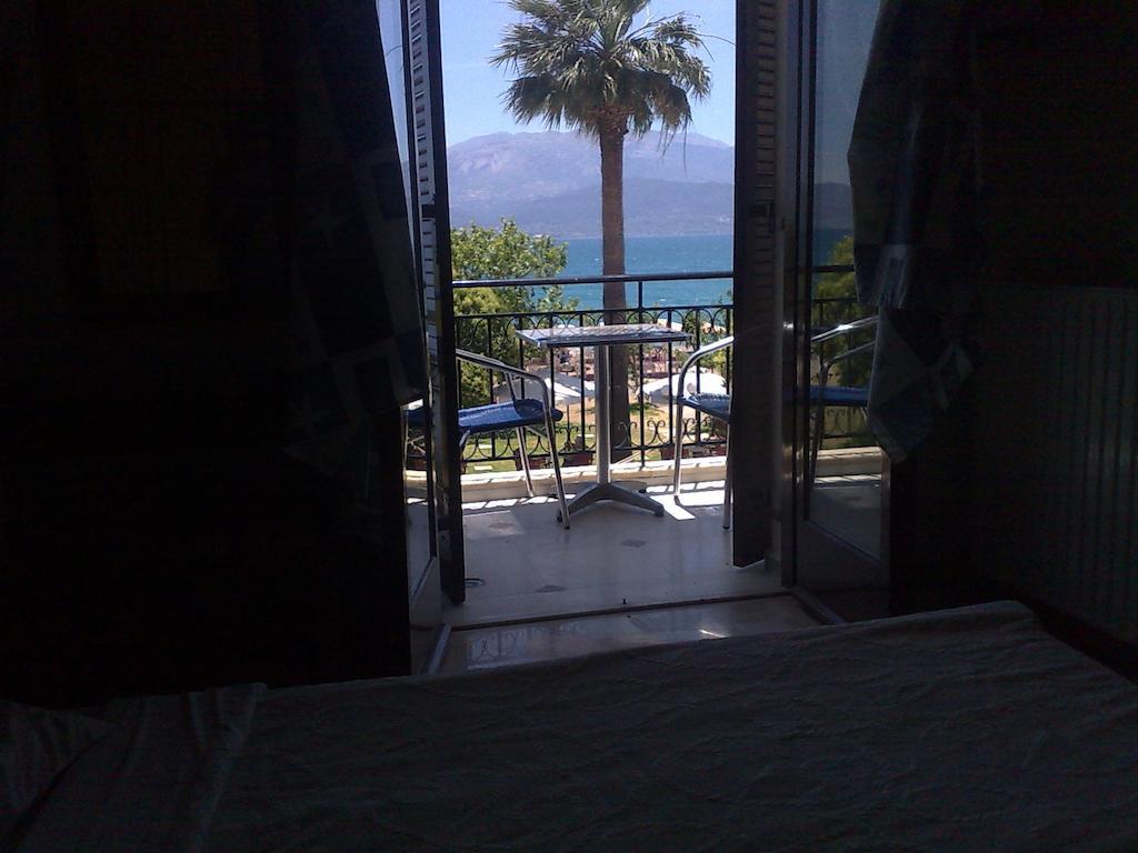 Regina Hotel Nafpaktos Habitación foto