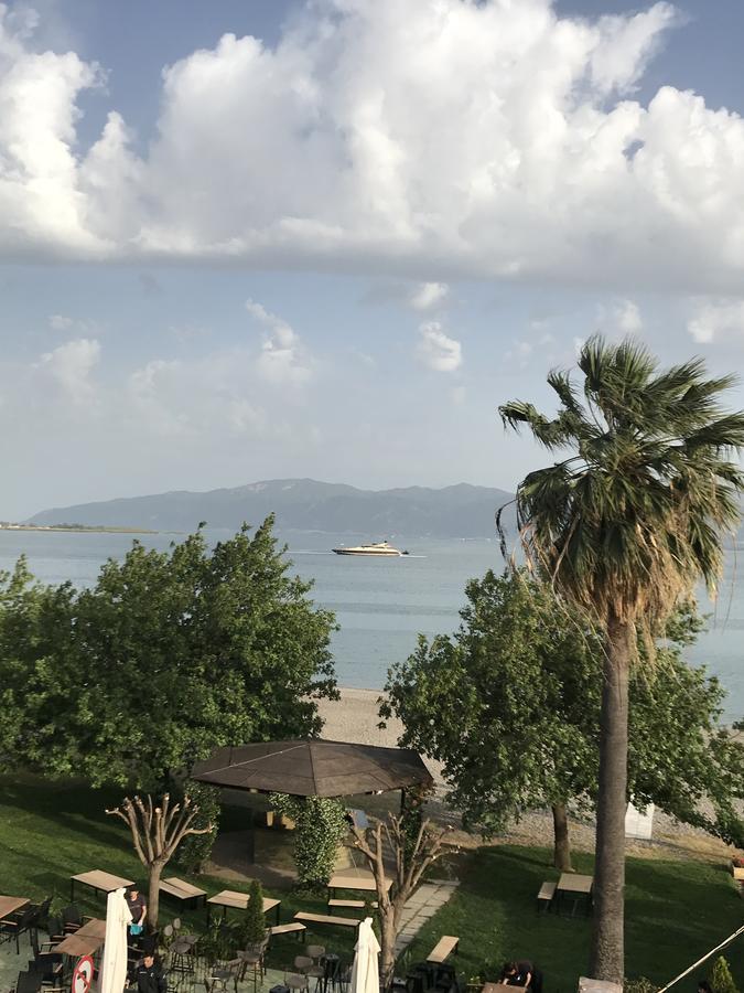 Regina Hotel Nafpaktos Exterior foto