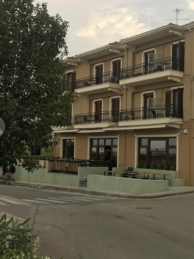 Regina Hotel Nafpaktos Exterior foto